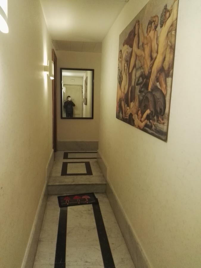 Termini Hostal *